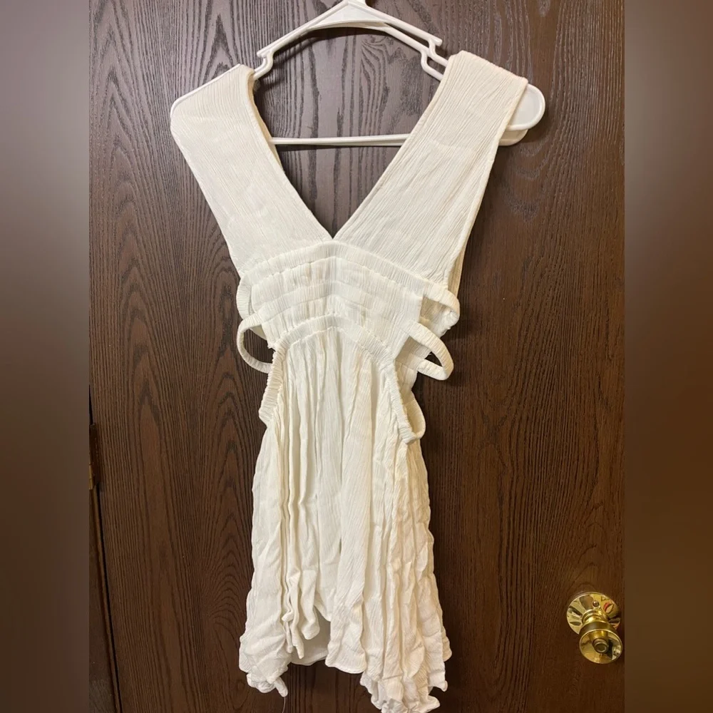 White sexy dress - Picture 3 of 3